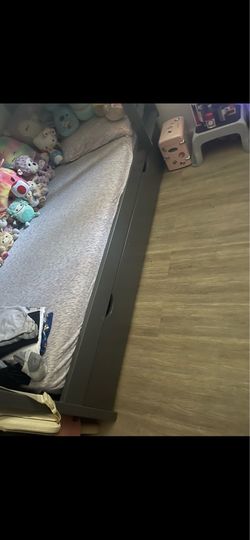 Twin size bunkbeds with mattress included