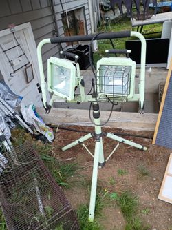 Commercial Electric Lights Works Great 