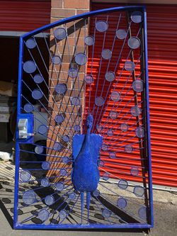 Extra Large Peacock Metal Gate – Double-Sided 3D Design – 93” x 80”