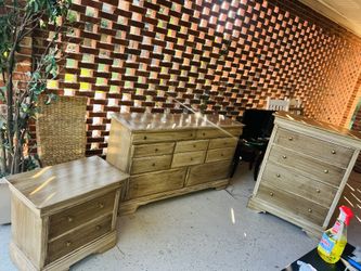 Pottery Barn Inspired Solid Wood Dresser Set ***Free Local Delivery***