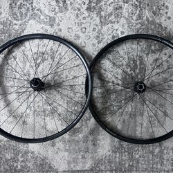 700c Axis Wheelset 