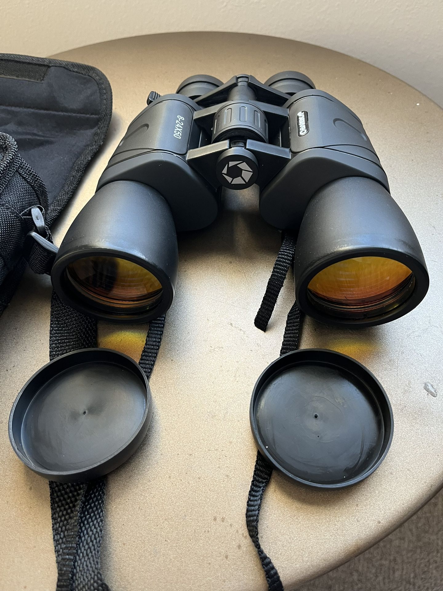 Binoculars 