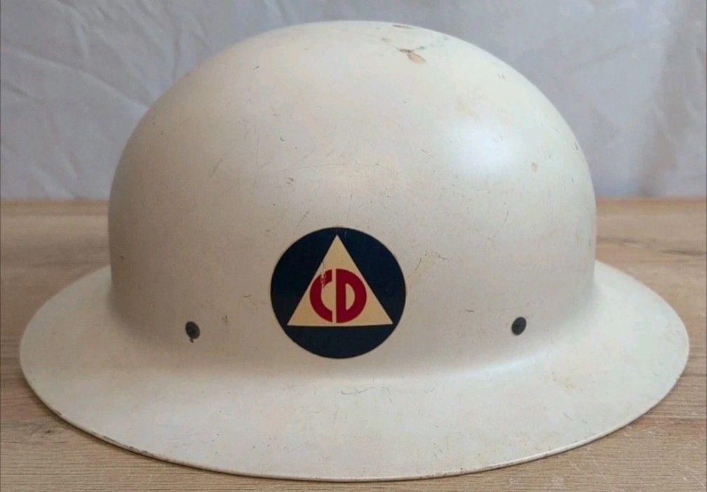 Vintage WWII Civil Defense US Military Air Raid Warden Helmet W/ Emblem & Straps