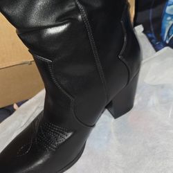 Western Style Cowgirl Boots