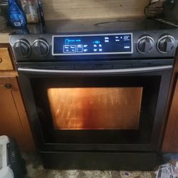 Samsung Stove And Venthood