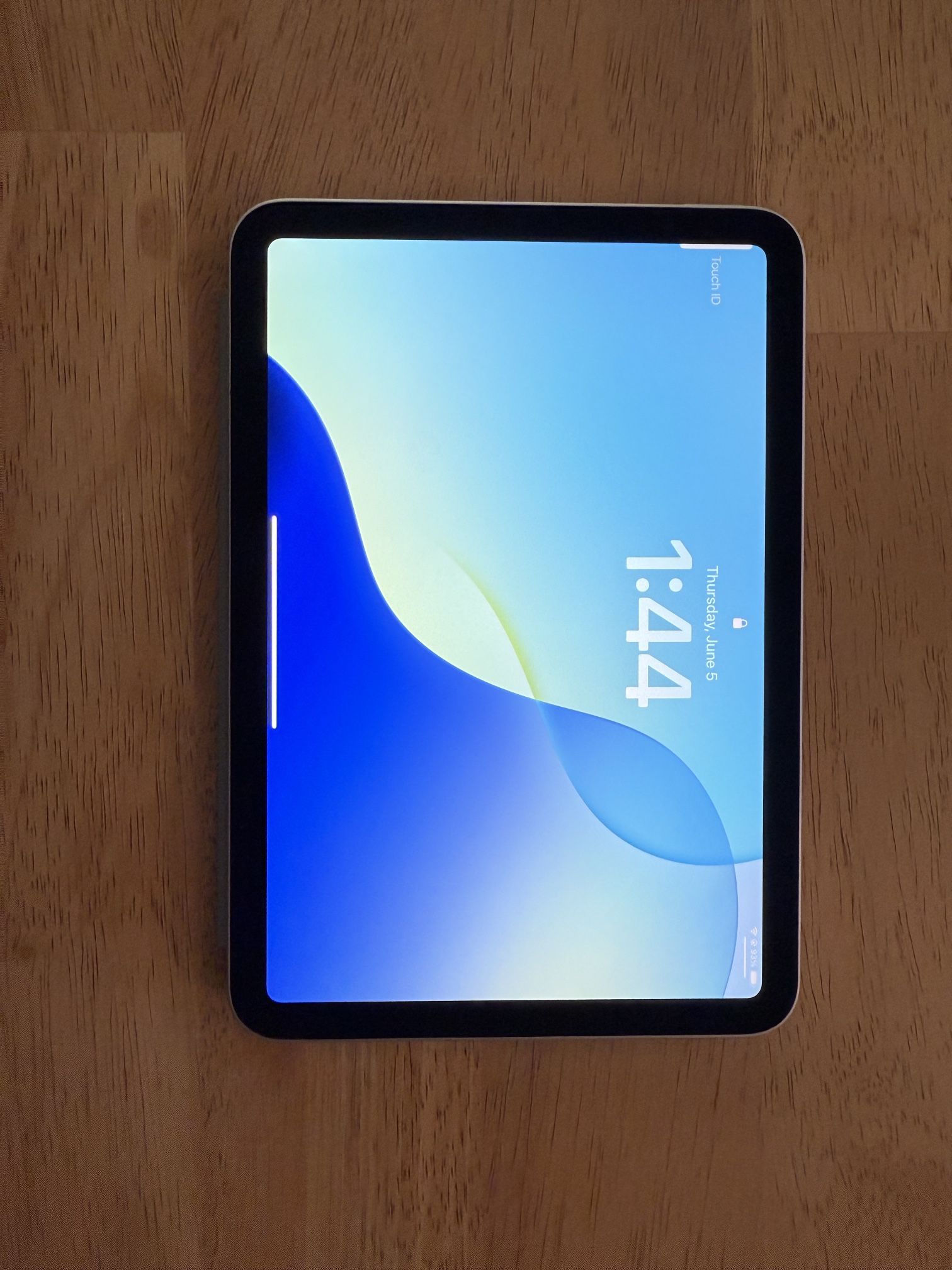 iPad mini (7th Gen, A17 chip, 128GB, Wi-Fi, Starlight) + Smart Folio Case