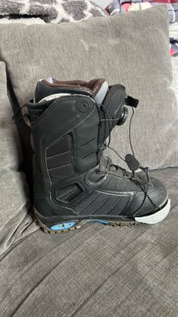 K2 tracker snowboarding boots size 6