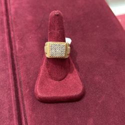 10k Gold Ring 