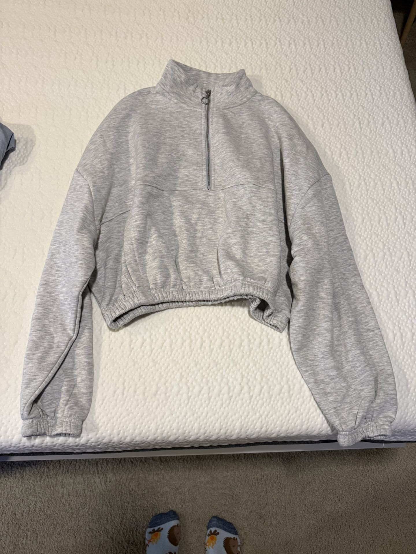 QUARTER ZIP CREWNECK