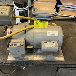 Used Thomas Oil Less Air Compressor/Vacum Pump Model #TA6052   3/4 Hp