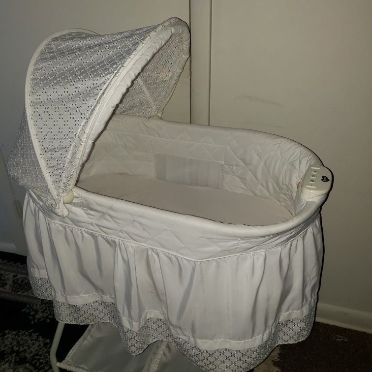 Delta Children Deluxe Sweet Beginnings Bedside Bassinet - Portable Crib with Lights and Sounds