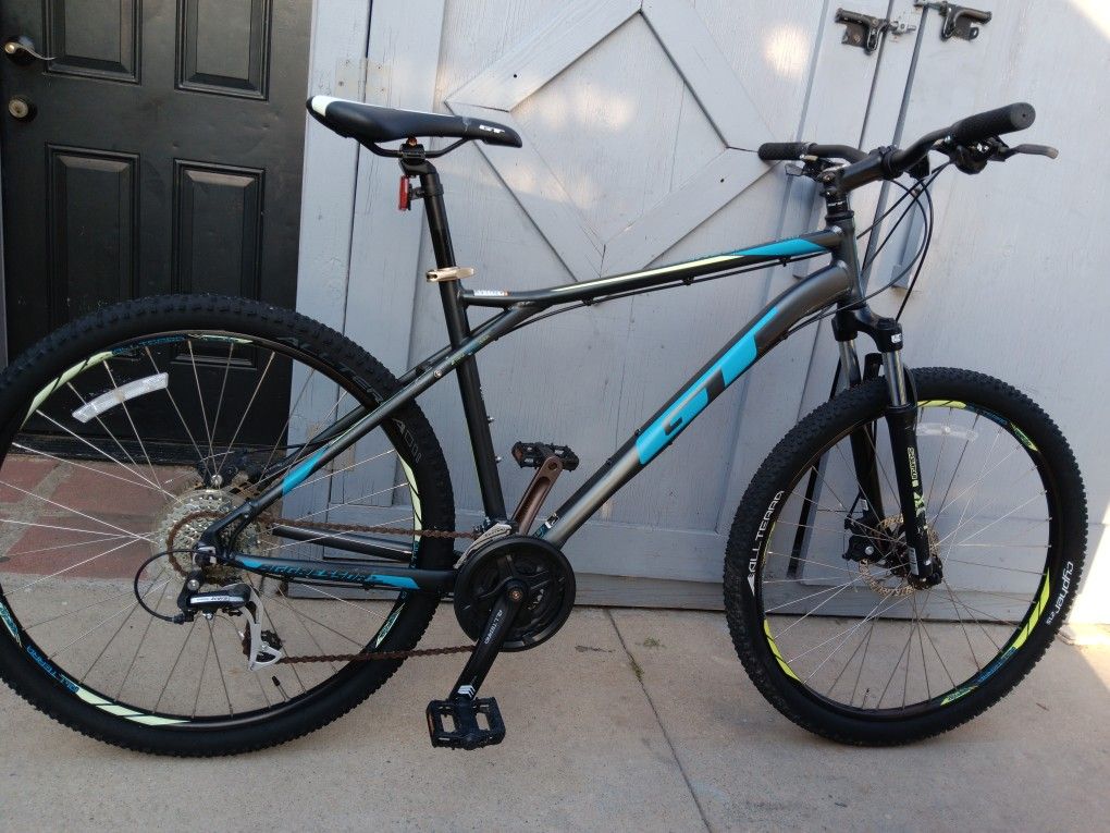 GT. AGGRESSOR. 27.5 Tires