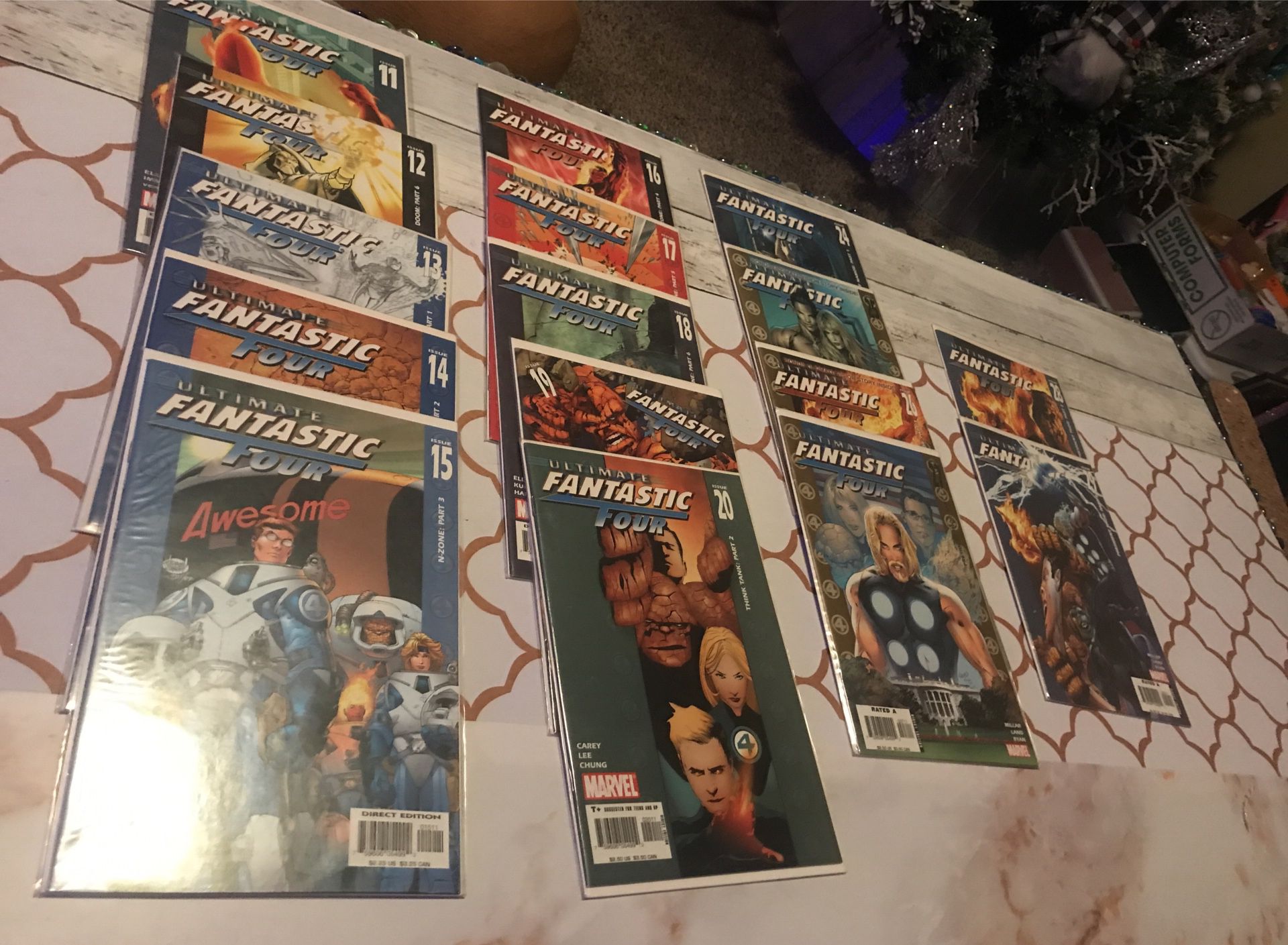 16 🔥RARE ULTIMATE FANTASTIC FOUR COMIC BOOKS ⭐️COLLECTIBLES!🔥