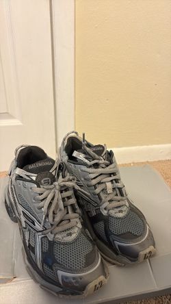 Balenciaga runners