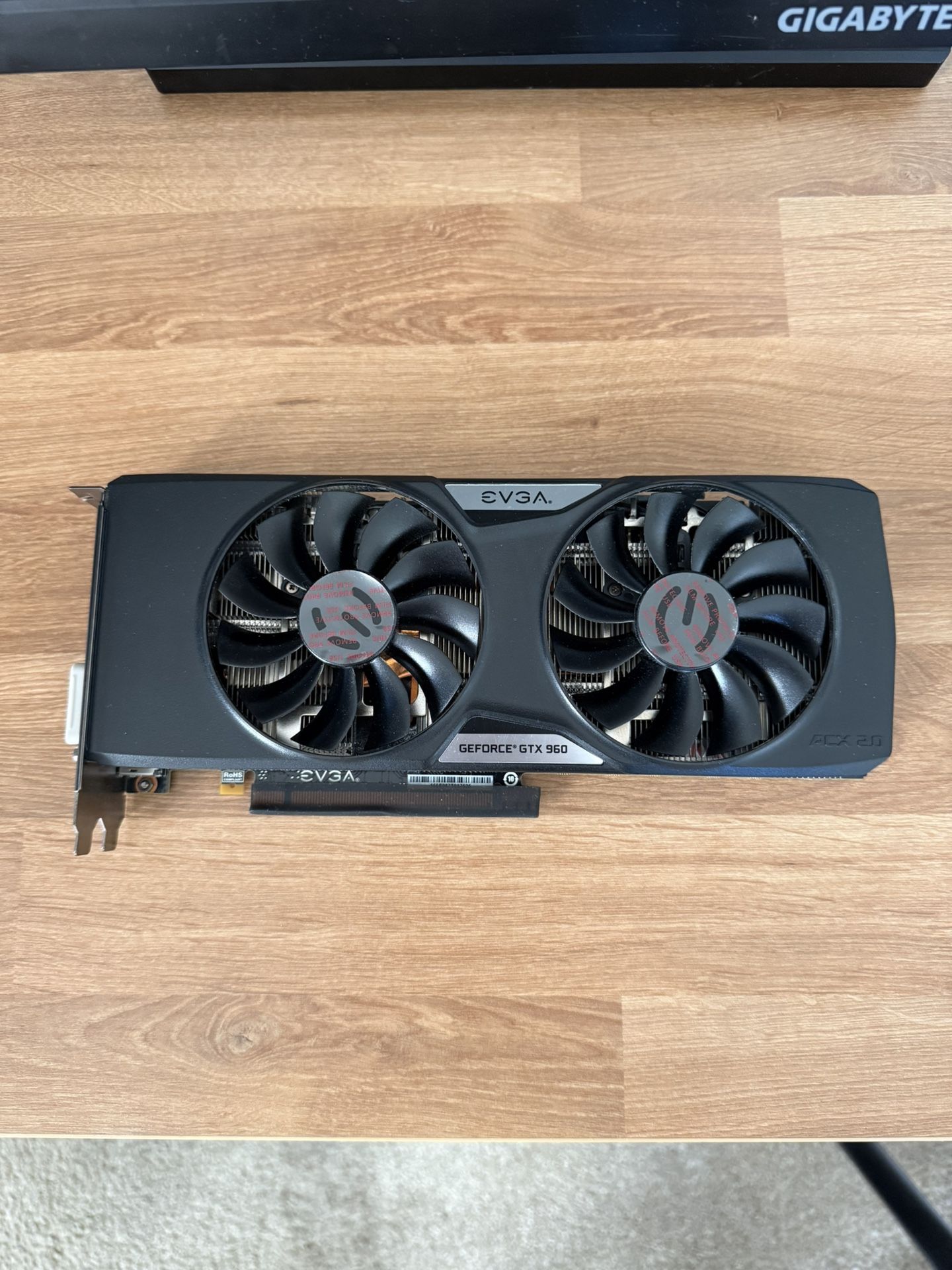 EVGA NVIDIA GeForce GTX 960 SSC Gaming 4GB GDDR5 Graphics Card