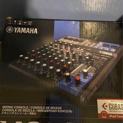 Yamaha Mixer