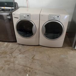 Kenmore He4 King-size Capacity Front Load Washer And Dryer Matching Set Comes With A Complete 30-day Warranty Free Delivery Vancouver Area