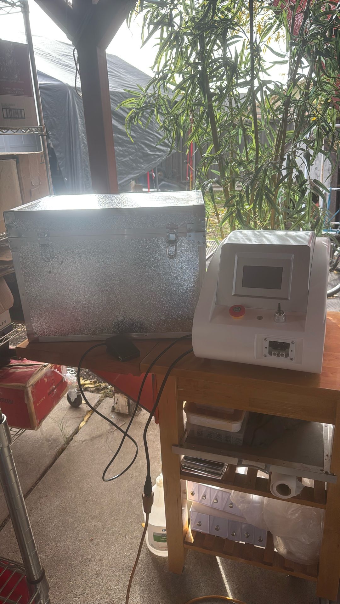 A Switch ND VAG Laser Machine For Tattoo Removal, But Older Gun