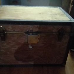 Nice Condition Vintage Chest