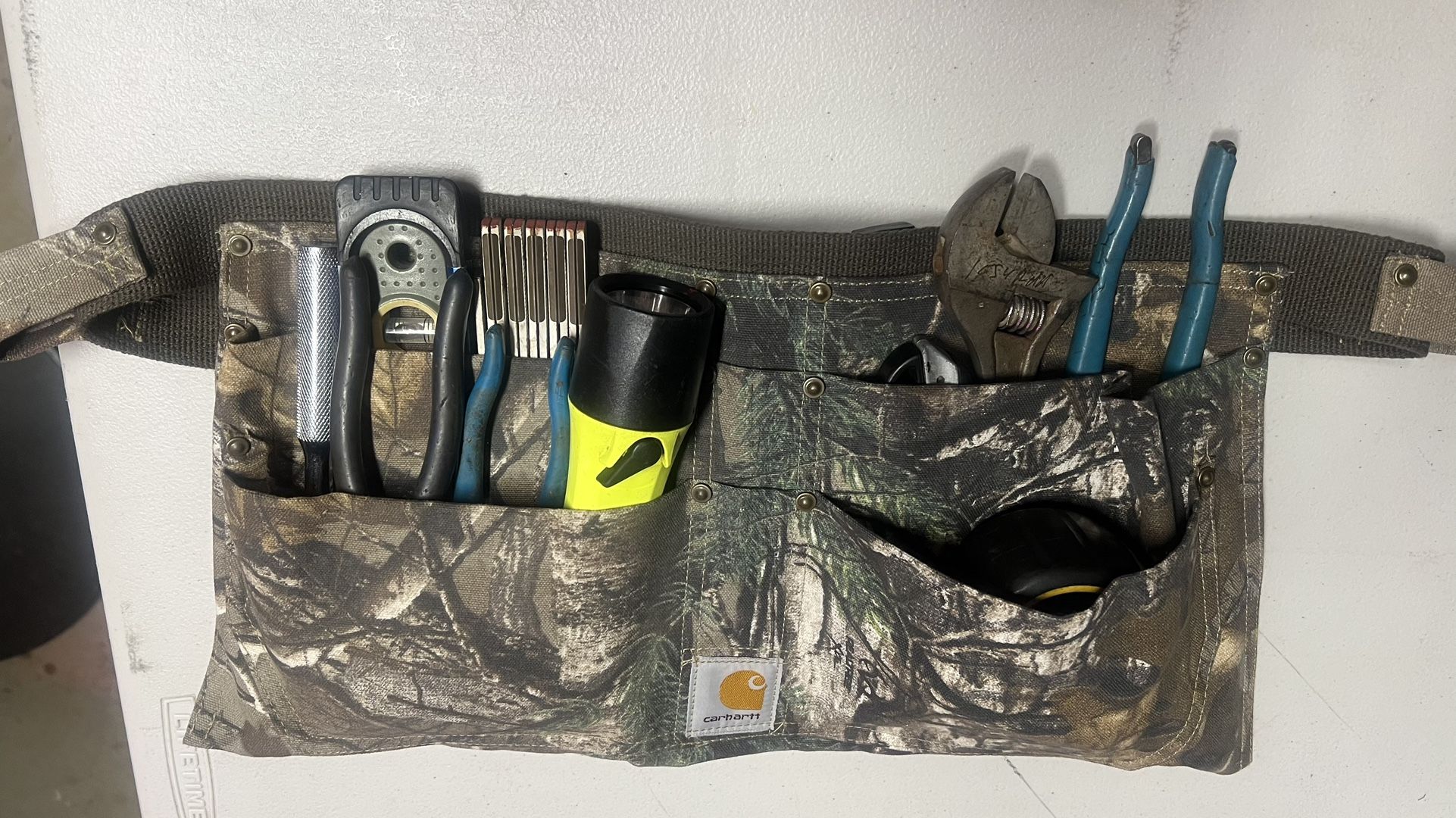 Carhartt Duck Waste, Apron, Tool Belt, Or Nail Belt. Tools Not Included.