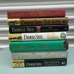 Lot Of 7 Danielle Steel Books