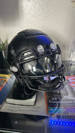 Schutt F7 Football Helmet (Small) w/Oakley Visor – Matte Black