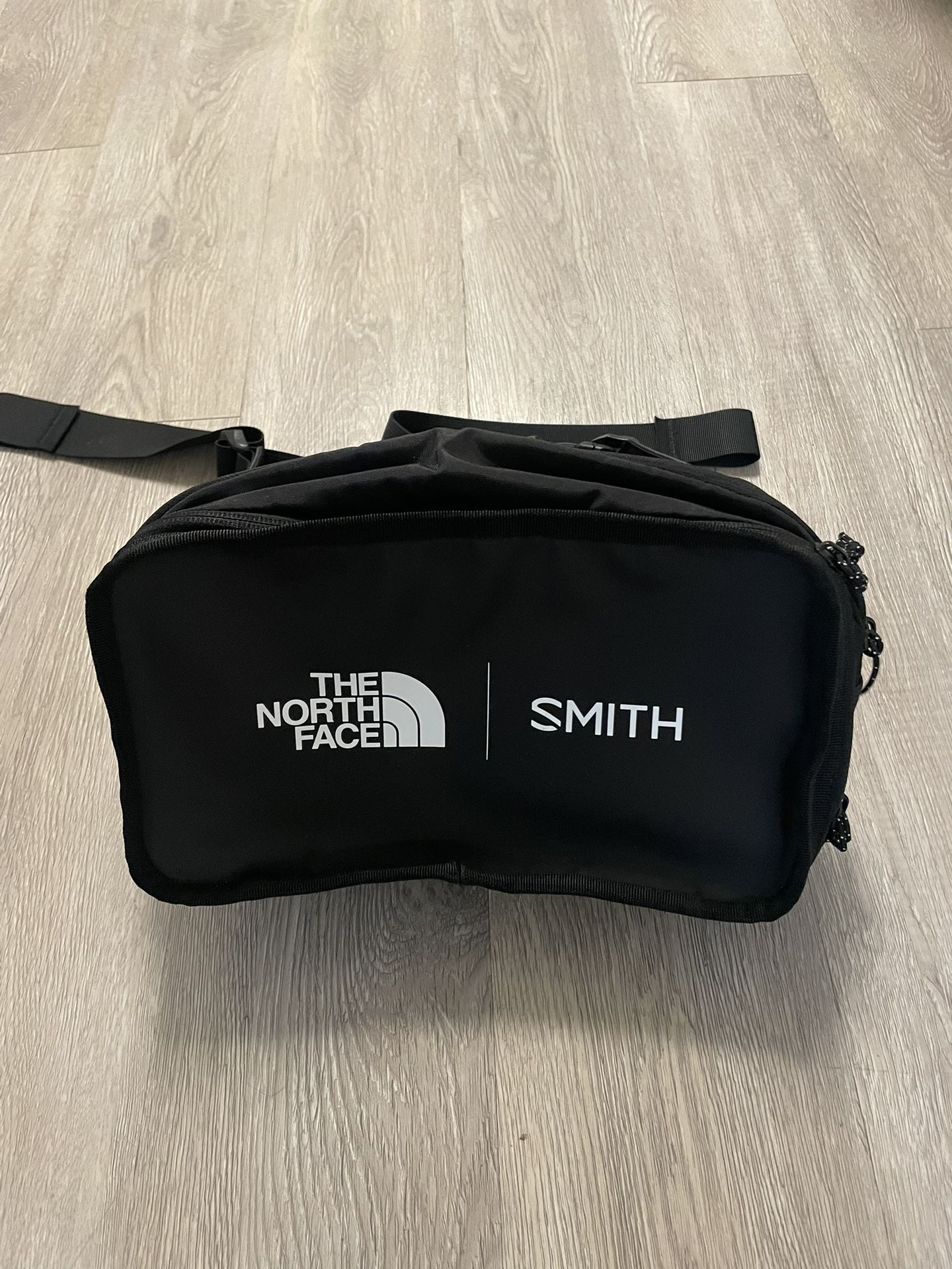 The North Face & Smith Black Explore Adjustable Waist Fanny Pack Bag