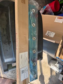 5 SOCKET STRIP LIGHT BRAND NEW IN THE BOX