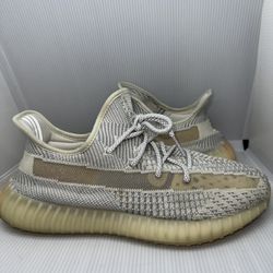 YEEZY 350 V2 9/10 Condition