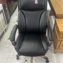 Black Office Chair 