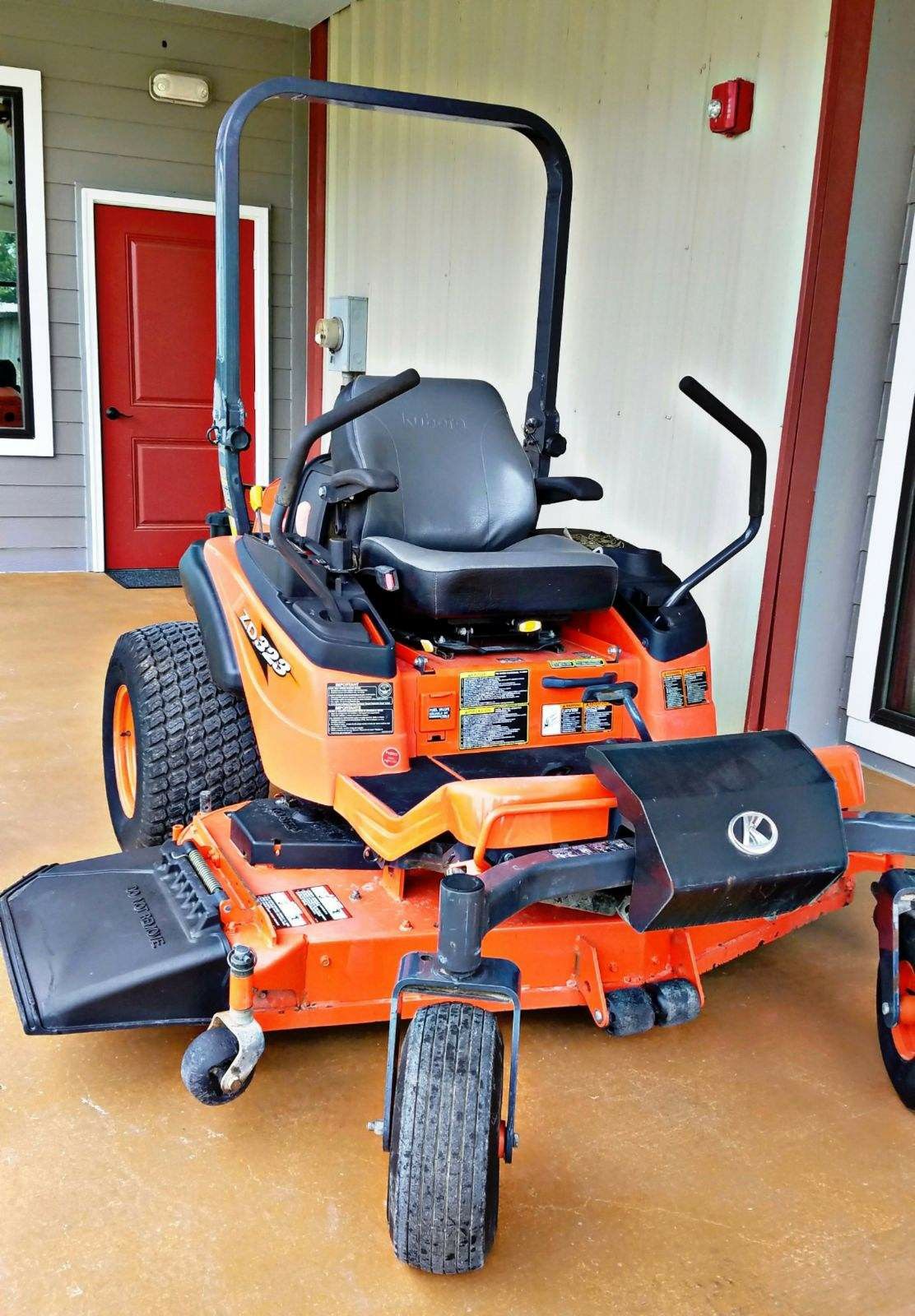 BRAND NEW Engine! Kubota ZD323 Zero Turn Mower for Sale in Richmond, TX