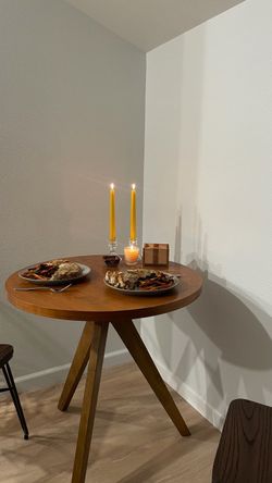 Round Table