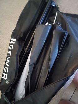 NEEWER 33"/84CM Flash Mount Three Umbrellas Kit for Canon