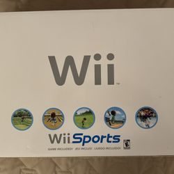 Nintendo Wii Sports Pack System w/ Extras