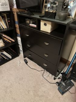 Bed With Mattress And Dresser