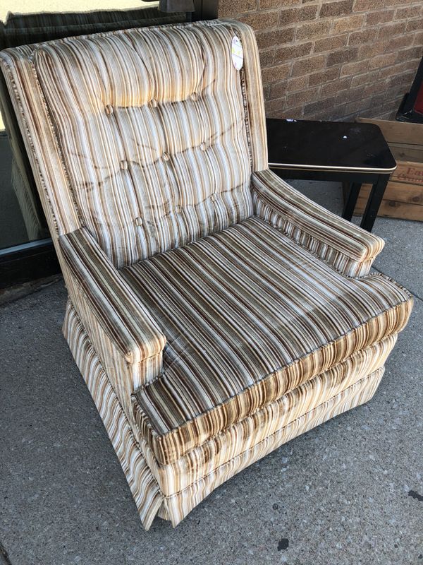 Vintage Chairs For Sale In Omaha Ne Offerup