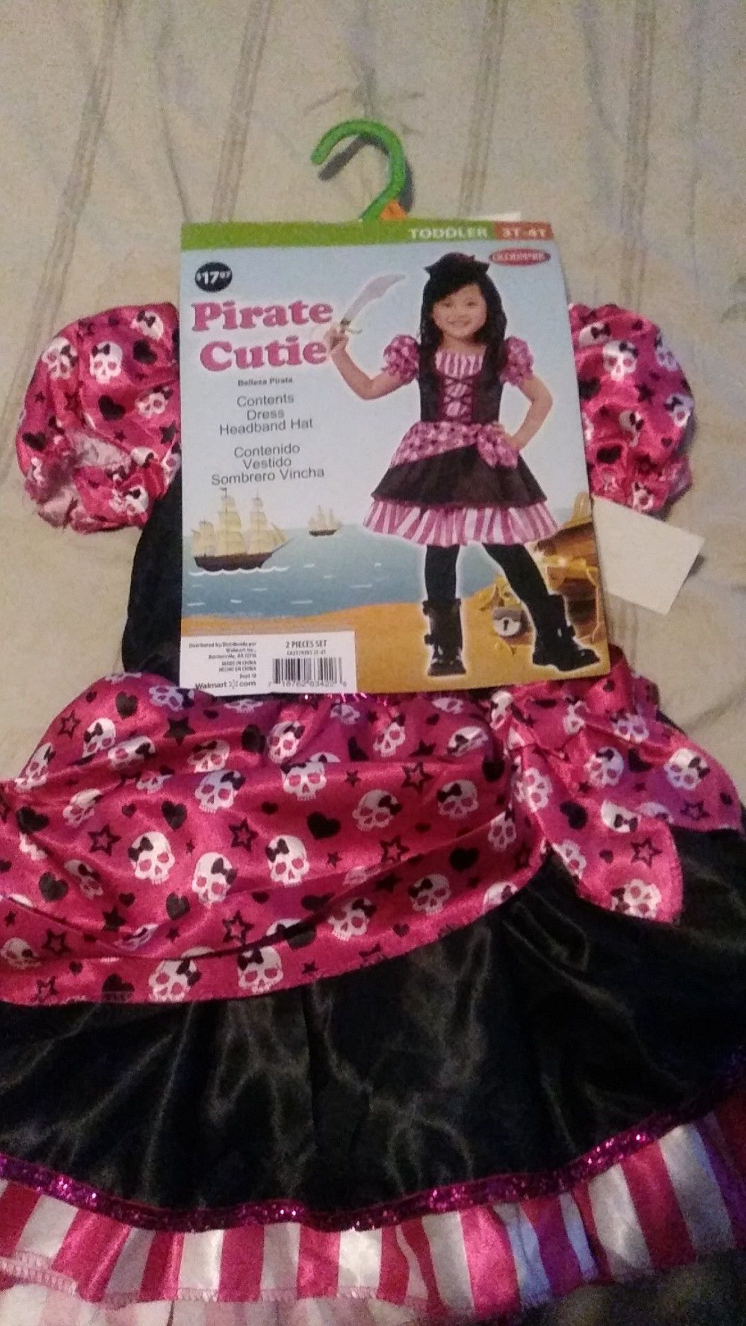 Halloween costume: 3t-4t toddlers pirate cutie