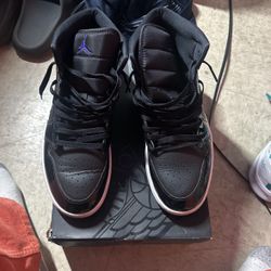 Air Jordan 1 Mid Se Size 11