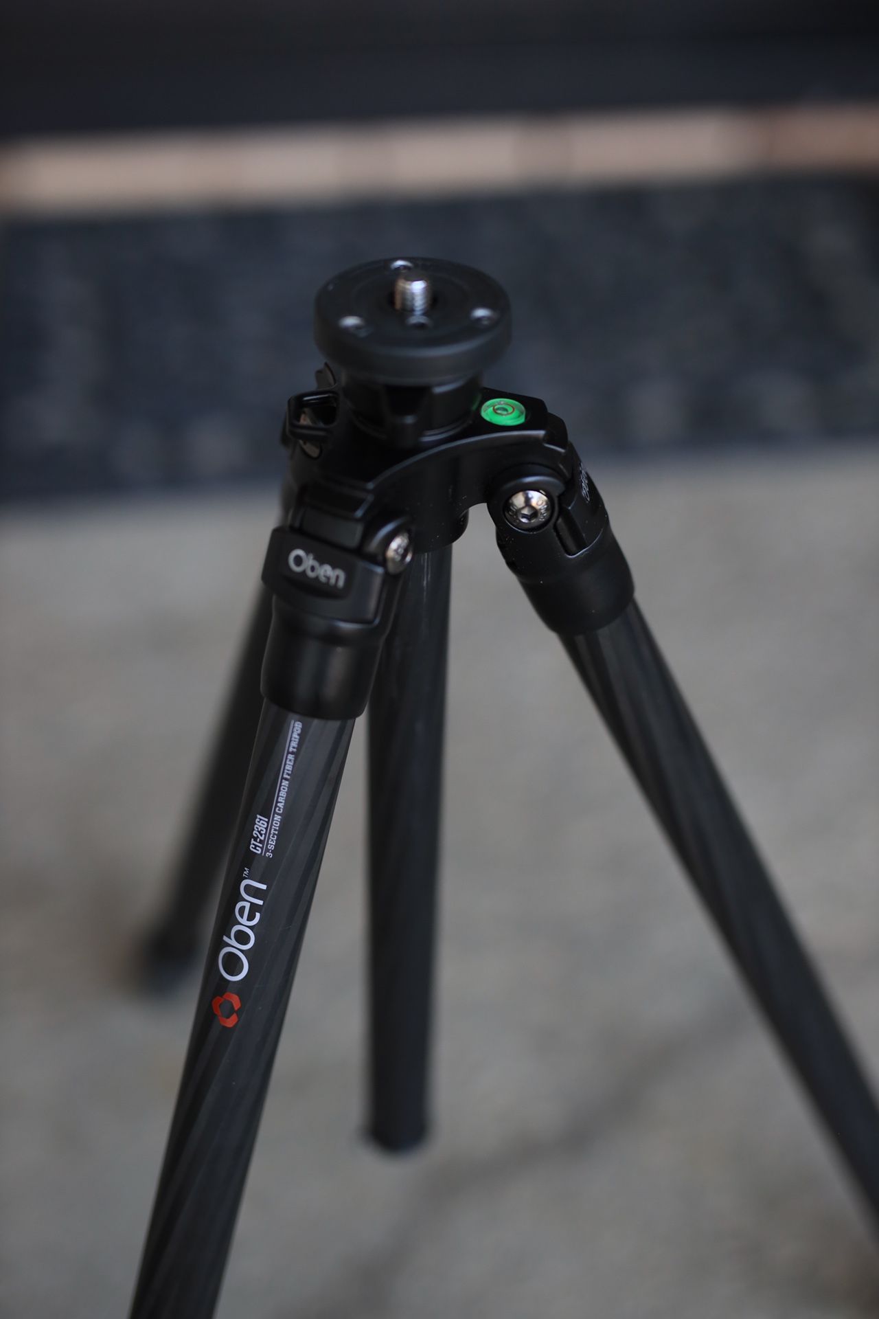 Carbon Fiber Oben Tripod. Works s Manfrotto or Slik heads!