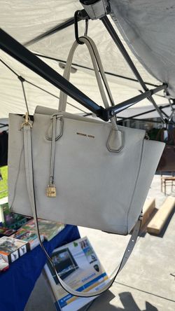 Michael Kors purse white with lock