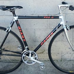 
Giant 54cm Carbon Flat Bar Road Bike - Lightweight - Excellent Condition