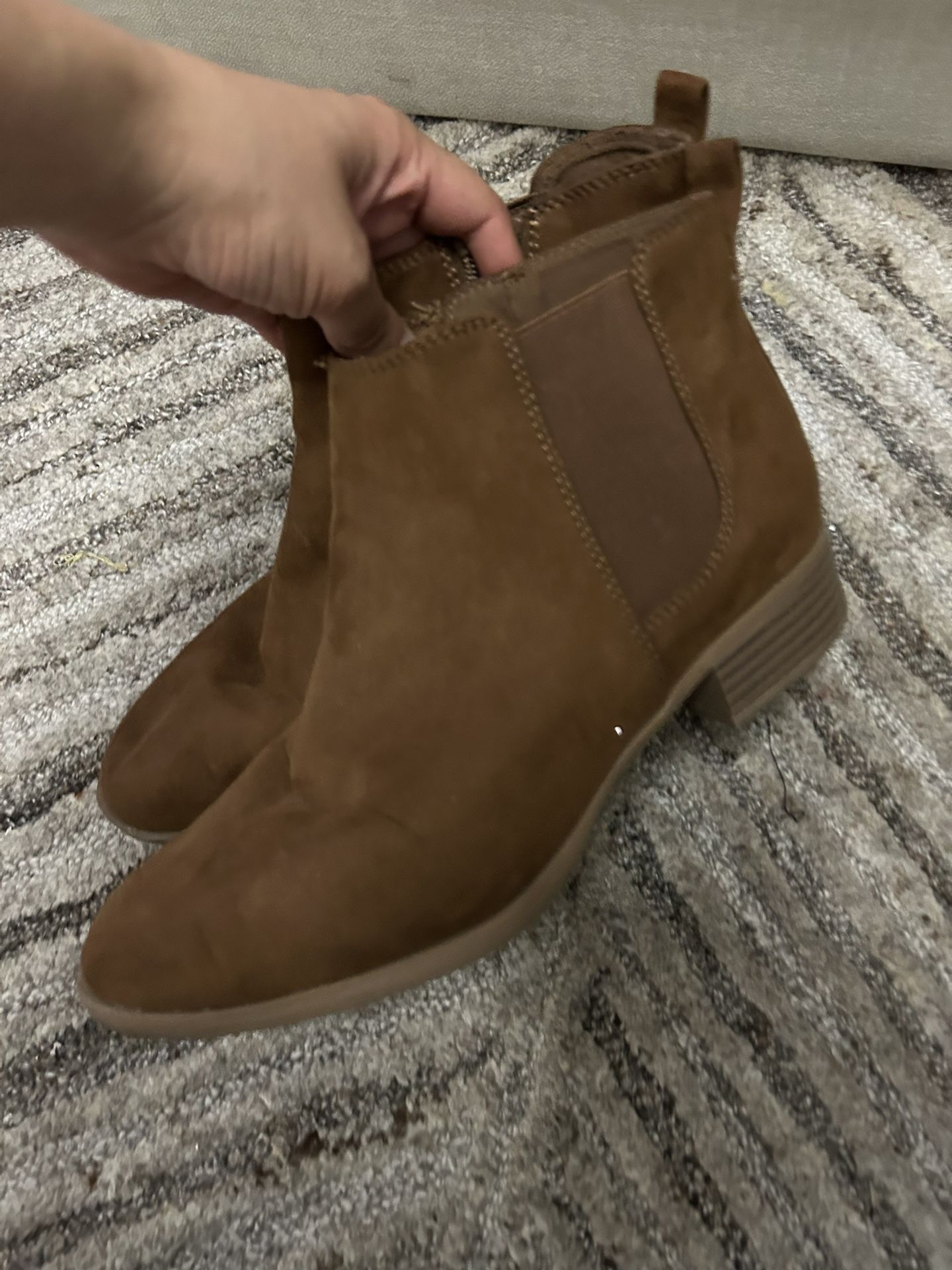 Women Size 9.5 Booties