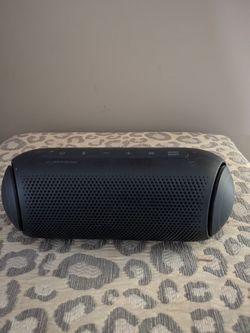 LG XBOOM PL7 Bluetooth Portable Speaker Fair & Firm $50