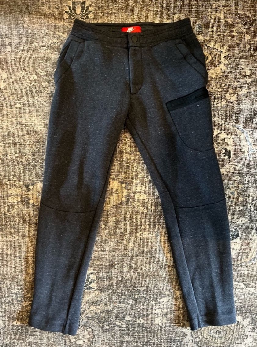 Nike Men’s Sportswear Tech Pants Joggers Small