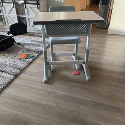 Kids Desk 