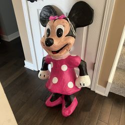 Minnie Mouse Piñata 