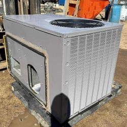 2.5 Ton carrier Package air conditioner 
