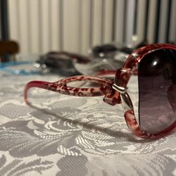 $5 Women’s Sunglasses 