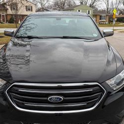 2016 Ford Taurus