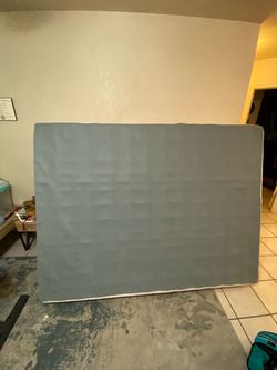 FREE full size bed with full size box spring 🛏️ FREE